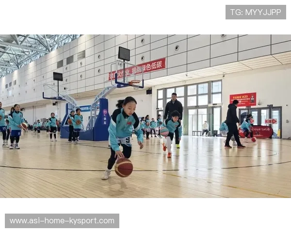 篮球联赛加强青训球员的体能监测与恢复管理，篮球青训体系